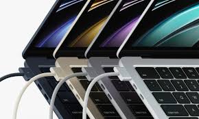 MacBook Air M2 – 256GB SSD / 8GB RAM